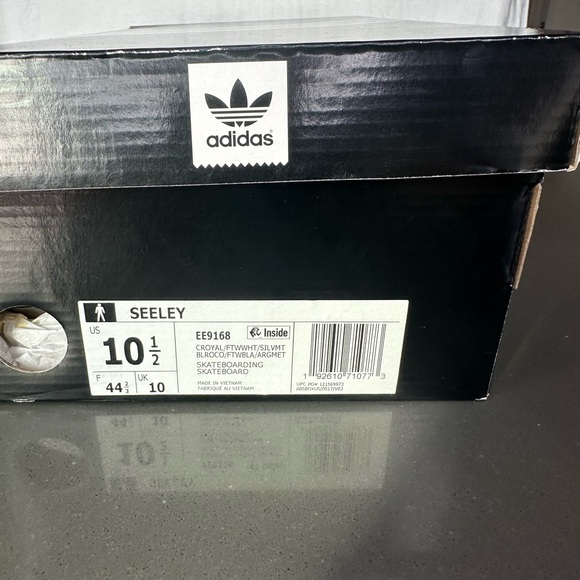 Size 10.5 - adidas Seeley Royal Blue - Picture 12 of 13